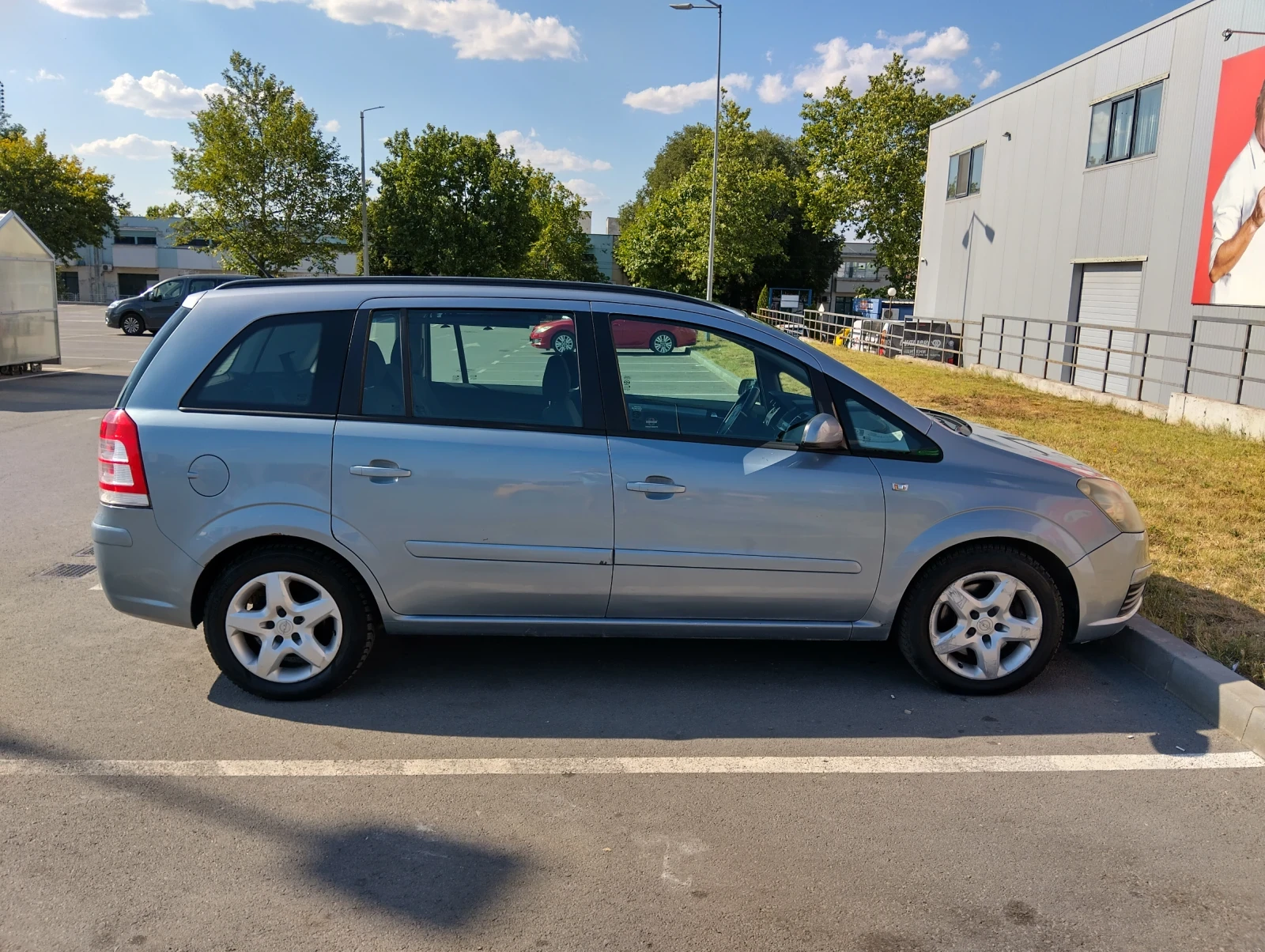 Opel Zafira, снимка 11 - Автомобили и джипове - 53849253