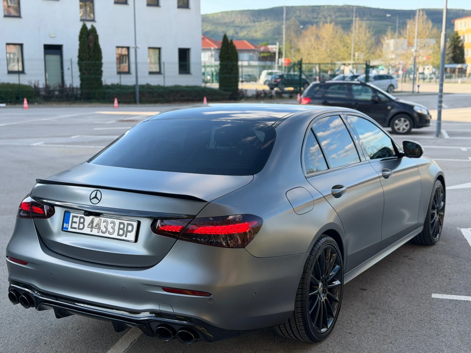 Mercedes-Benz E 400 d AMG 4-Matic FULL, снимка 4 - Автомобили и джипове - 54296794