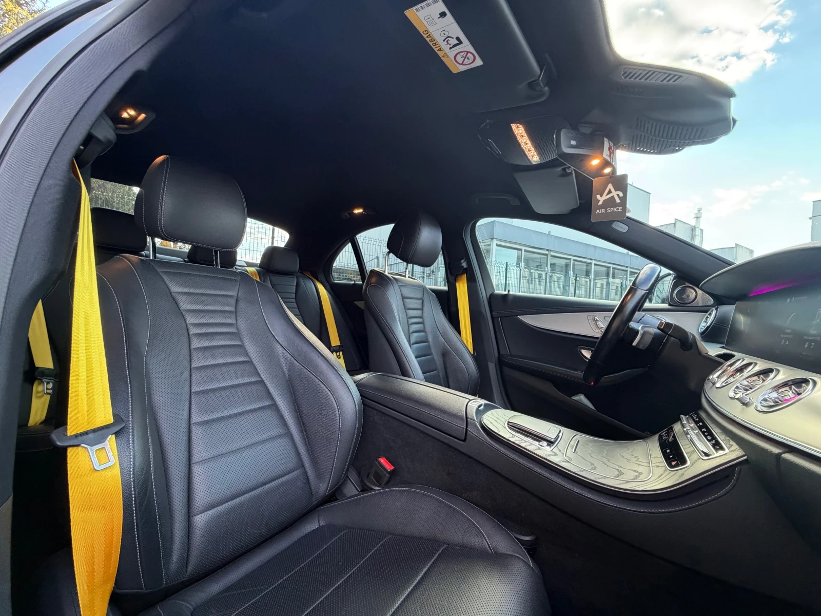 Mercedes-Benz E 400 d AMG 4-Matic FULL, снимка 12 - Автомобили и джипове - 54296794