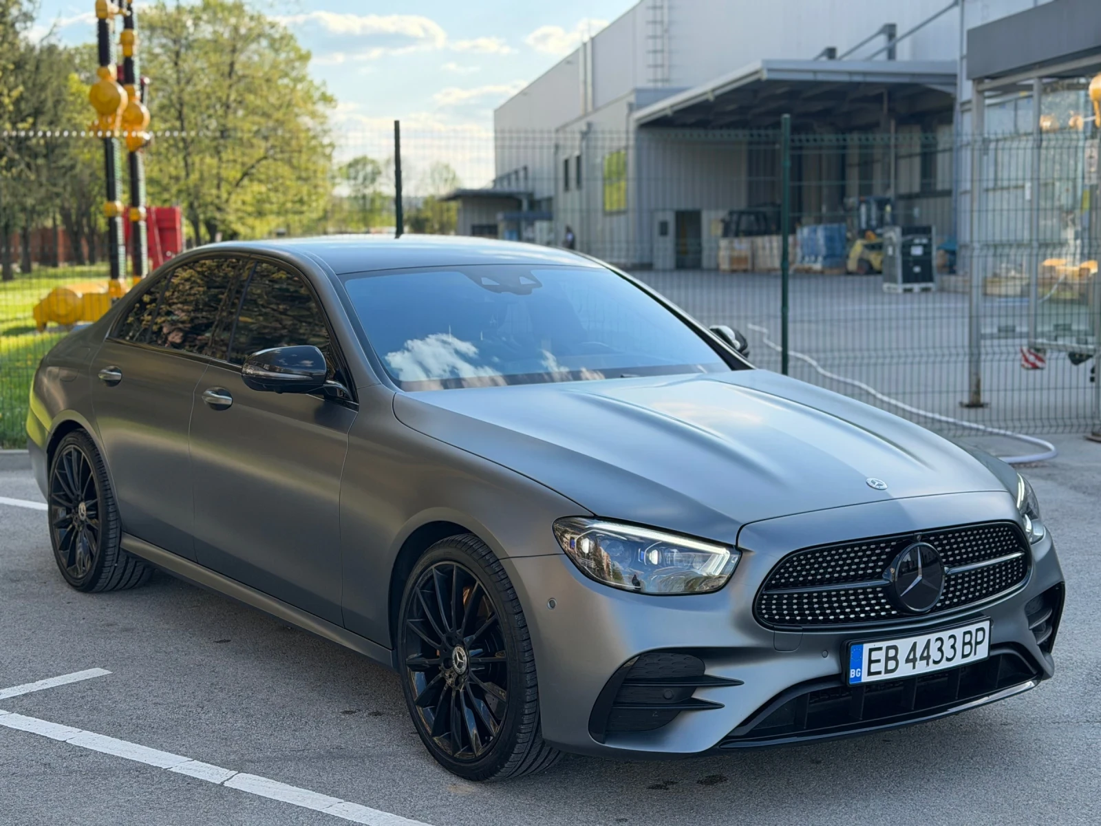 Mercedes-Benz E 400 d AMG 4-Matic FULL, снимка 3 - Автомобили и джипове - 54296794