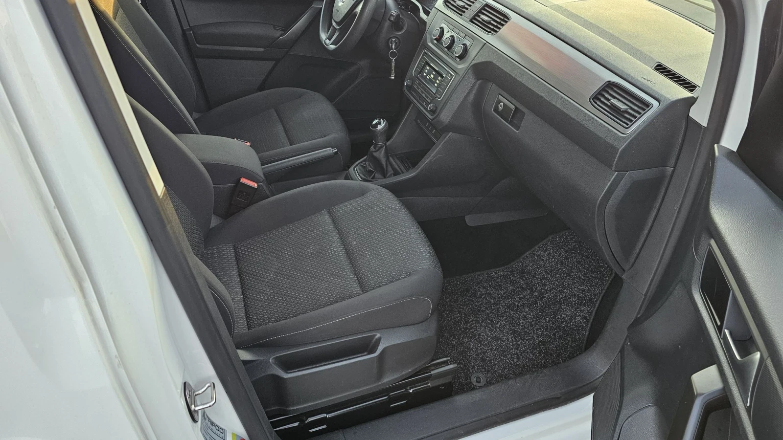 VW Caddy 2.0 TDI-XXL-7 ����� - 11.2019 | Mobile.bg � ����������� 10