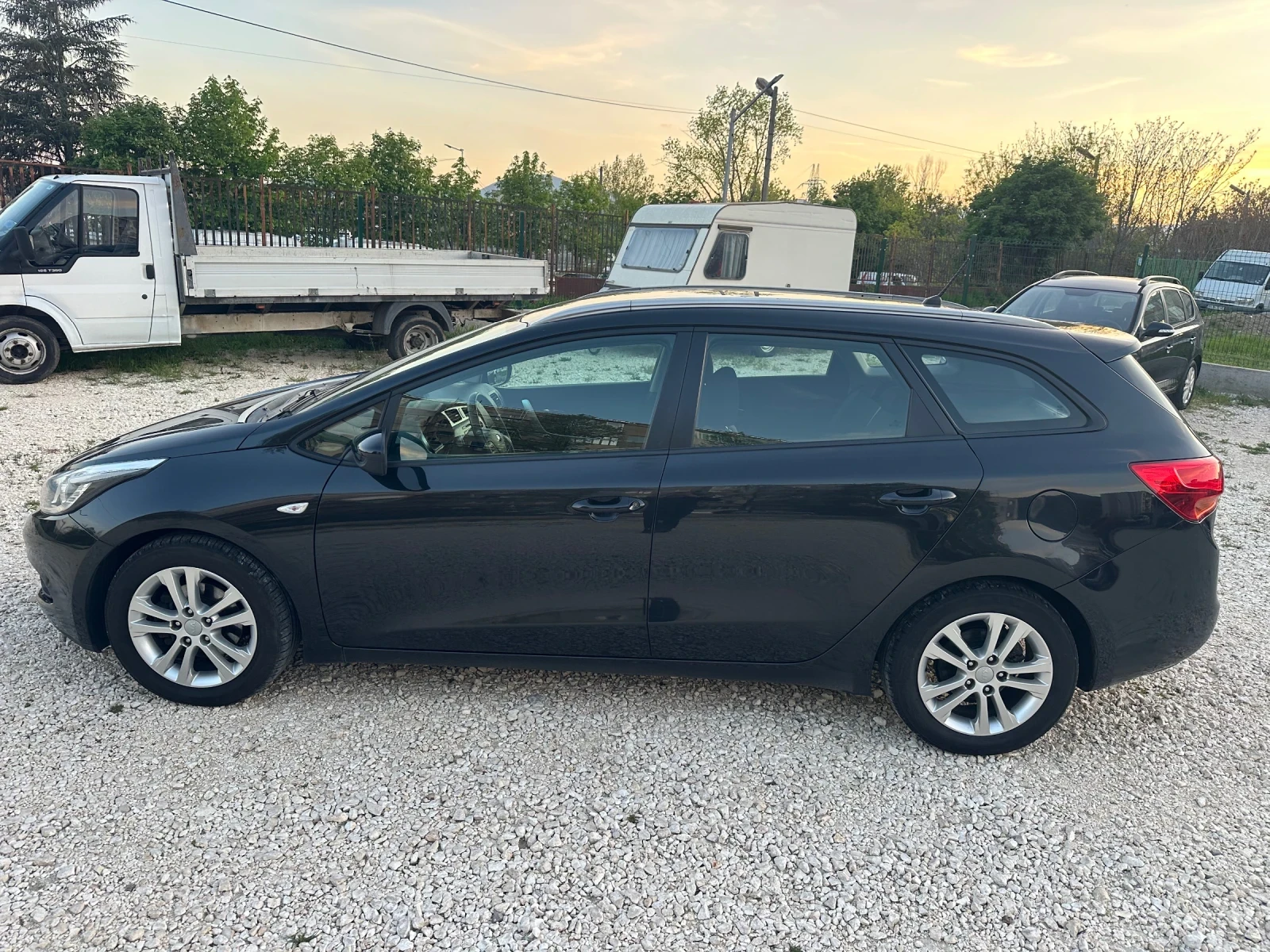 Kia Ceed 1.6/EXECUTIVE/EURO5B/128Ps//GERMANY, снимка 2 - Автомобили и джипове - 54306138