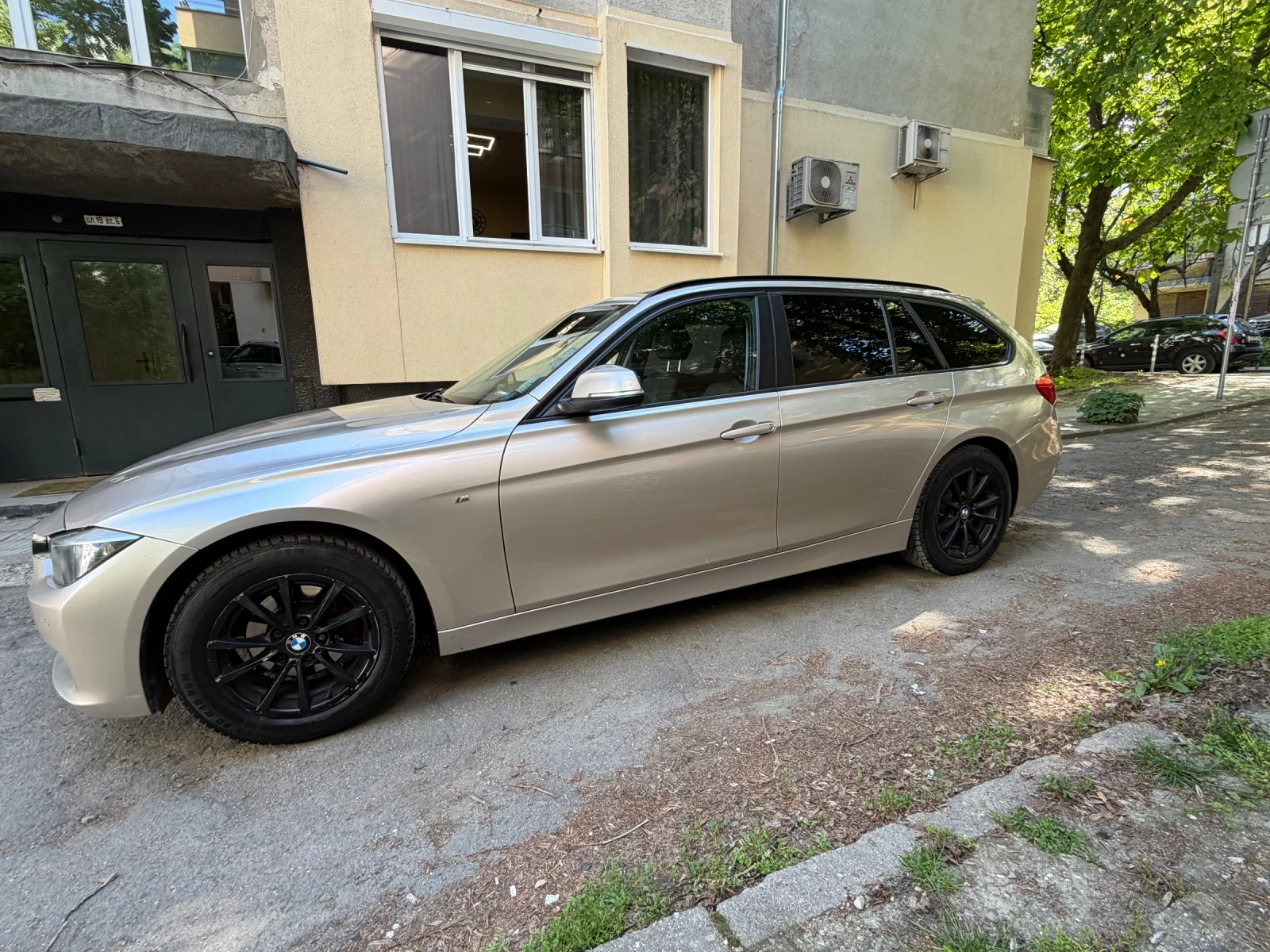 BMW 318, снимка 3 - Автомобили и джипове - 54731462