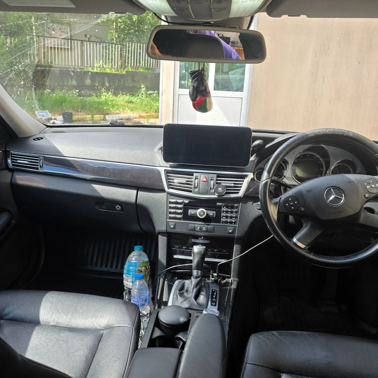 Mercedes-Benz E 220 На реални километри, снимка 8 - Автомобили и джипове - 55212330
