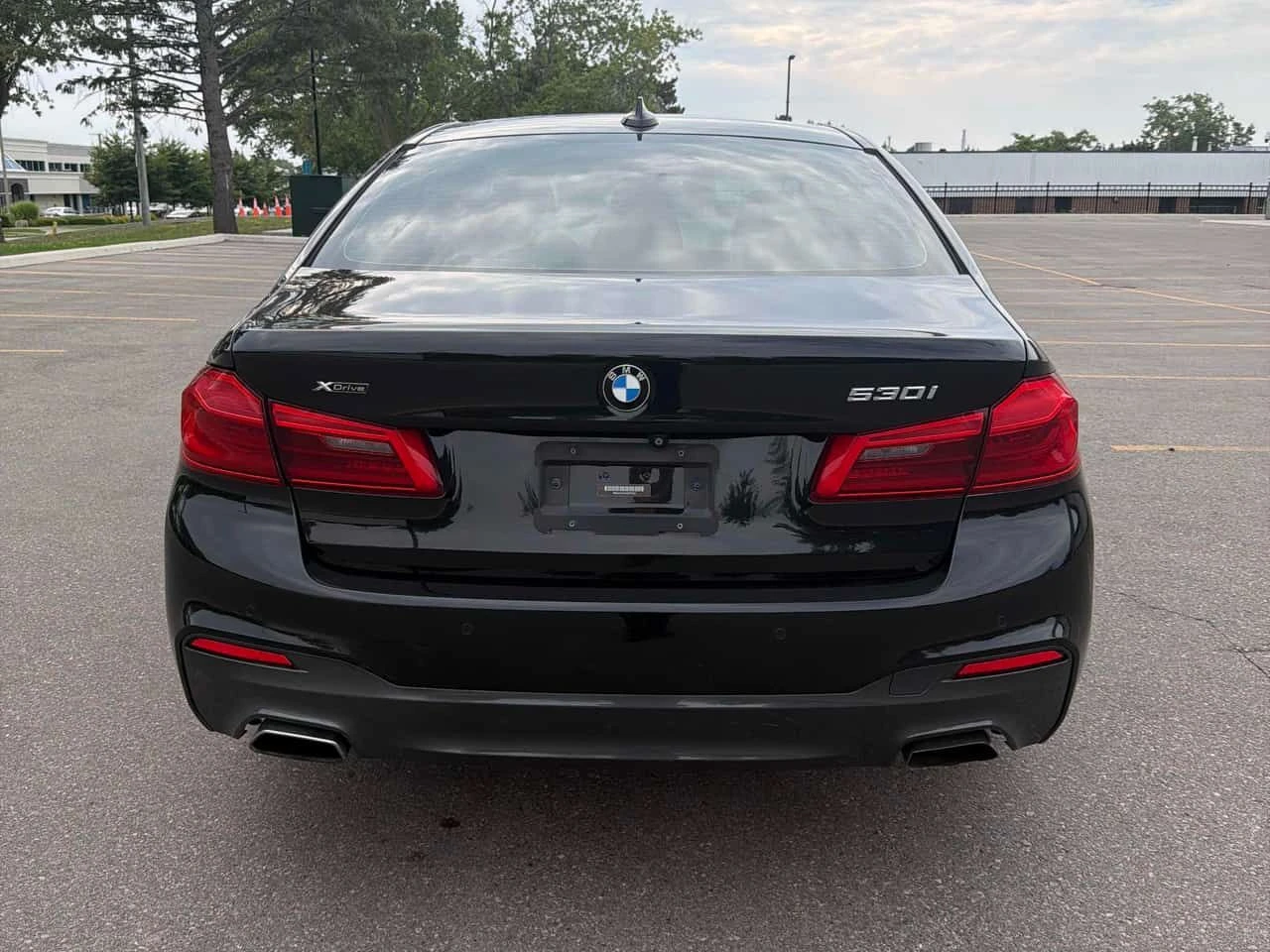 BMW 530 530i xDrive  CARFAX, снимка 15 - Автомобили и джипове - 55538670