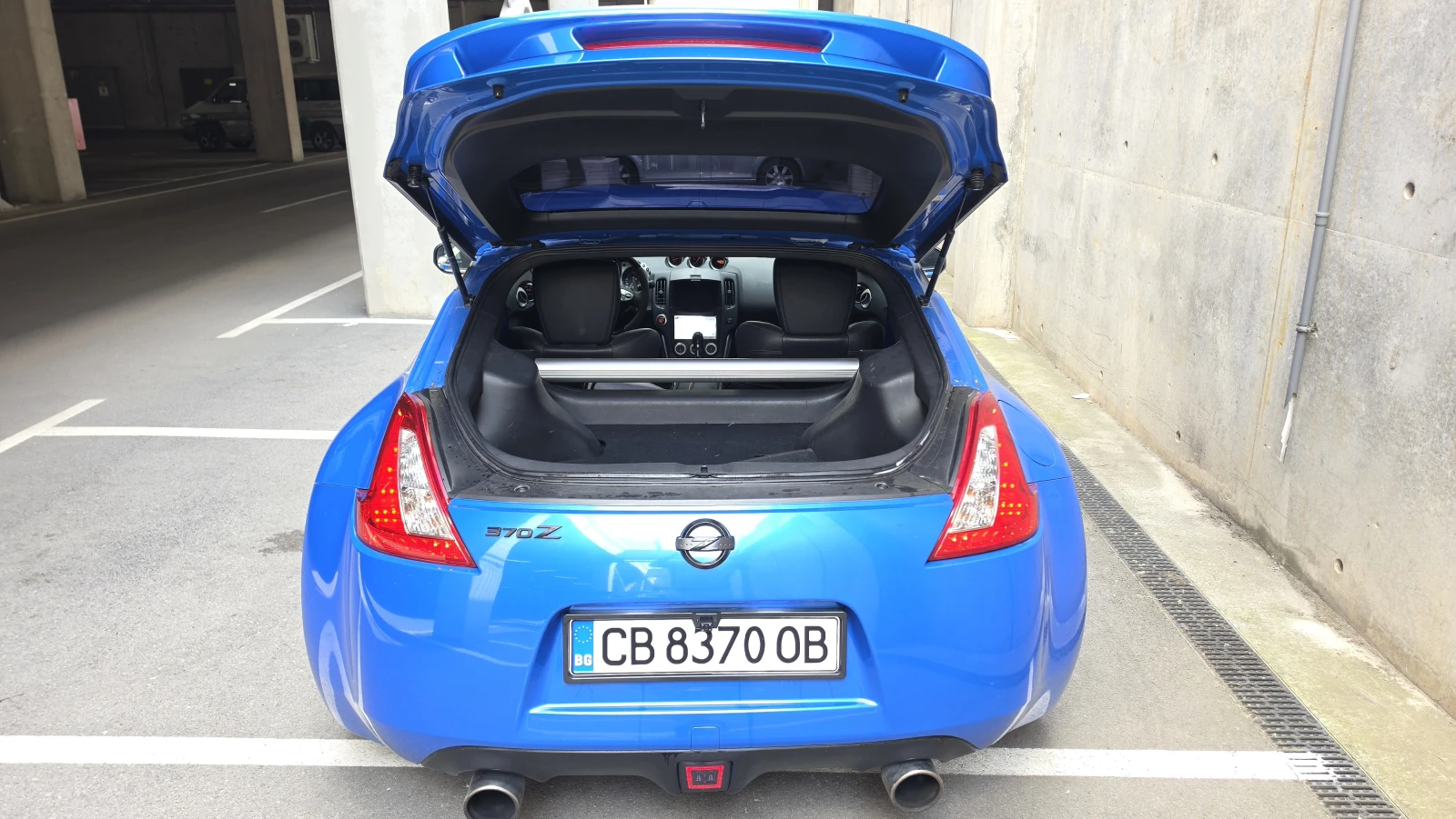 Nissan 370Z Akebono, снимка 5 - Автомобили и джипове - 55655678