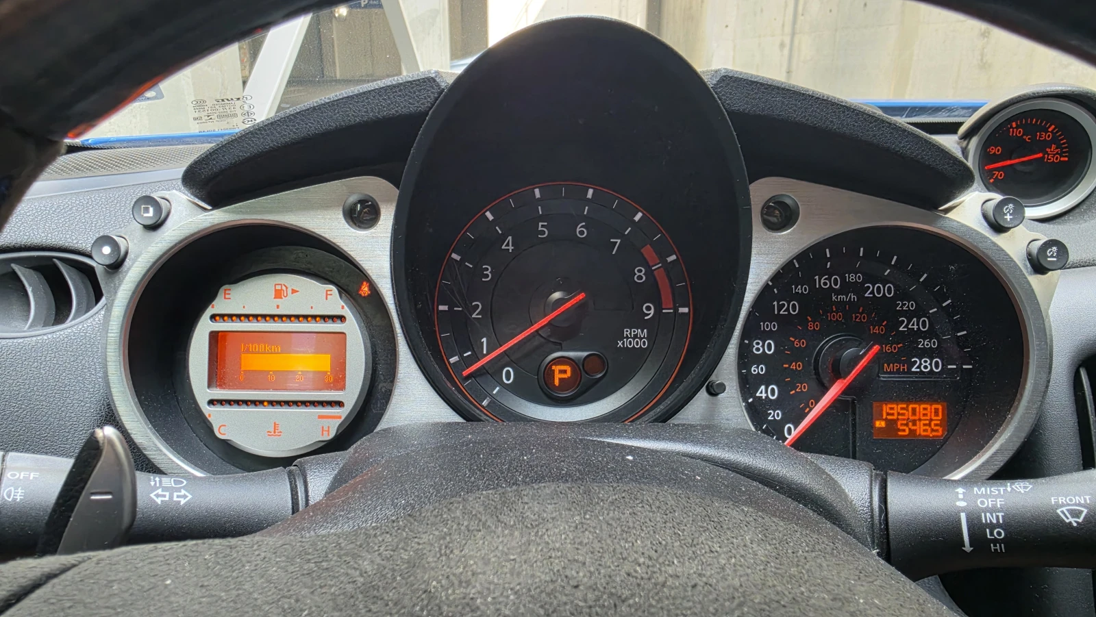 Nissan 370Z Akebono, снимка 10 - Автомобили и джипове - 55655678