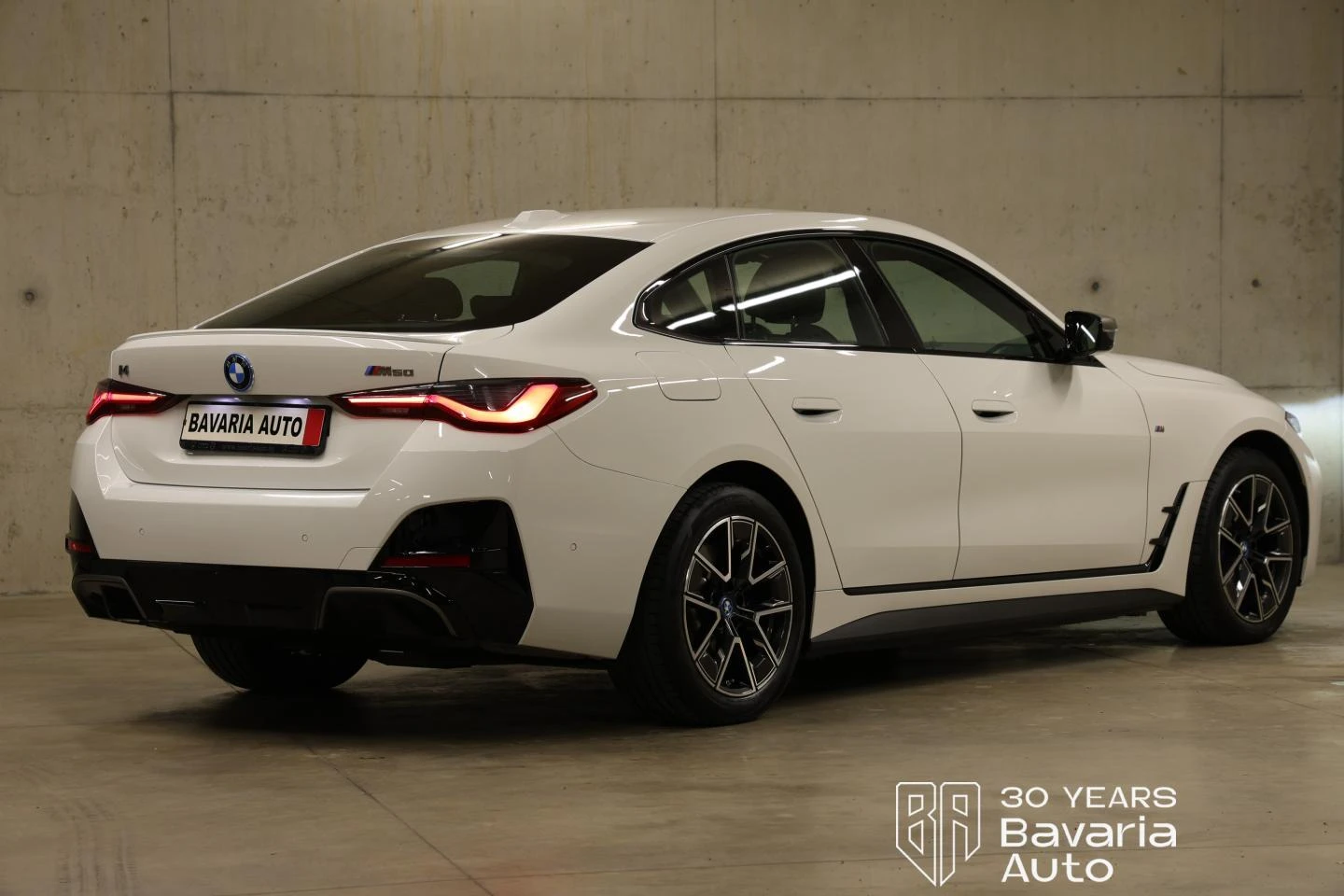 BMW i4 M50 xDrive, снимка 3 - Автомобили и джипове - 56014039