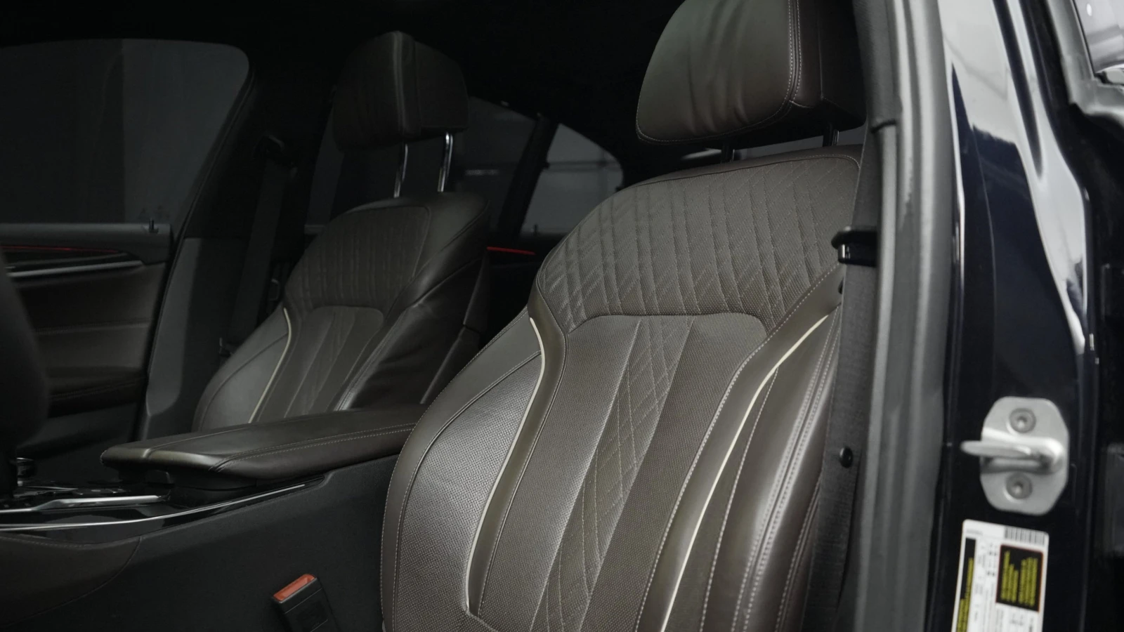 BMW 540 H&K| DigitalDash| Comf| Обдух| LCI, снимка 8 - Автомобили и джипове - 56062216