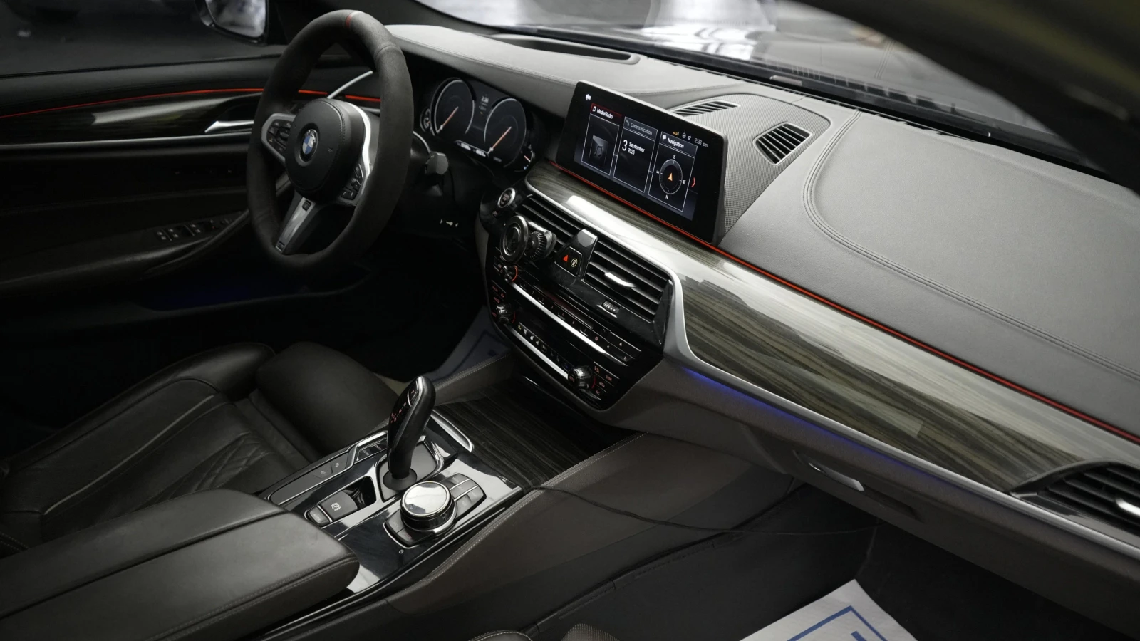 BMW 540 H&K| DigitalDash| Comf| Обдух| LCI, снимка 12 - Автомобили и джипове - 56062216
