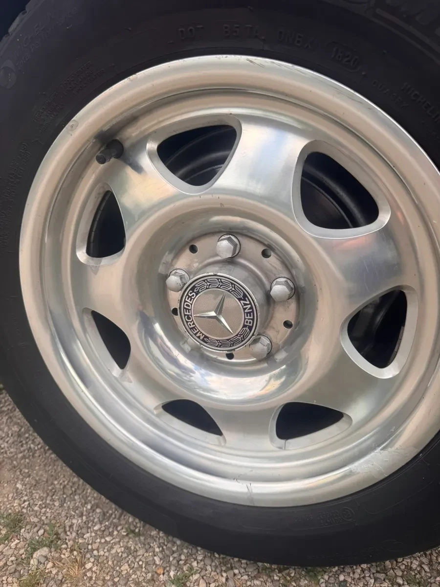 Mercedes-Benz 124, снимка 15 - Автомобили и джипове - 56632767