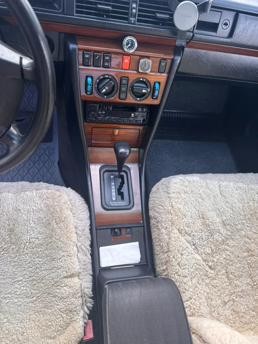 Mercedes-Benz 124, снимка 5 - Автомобили и джипове - 56632767