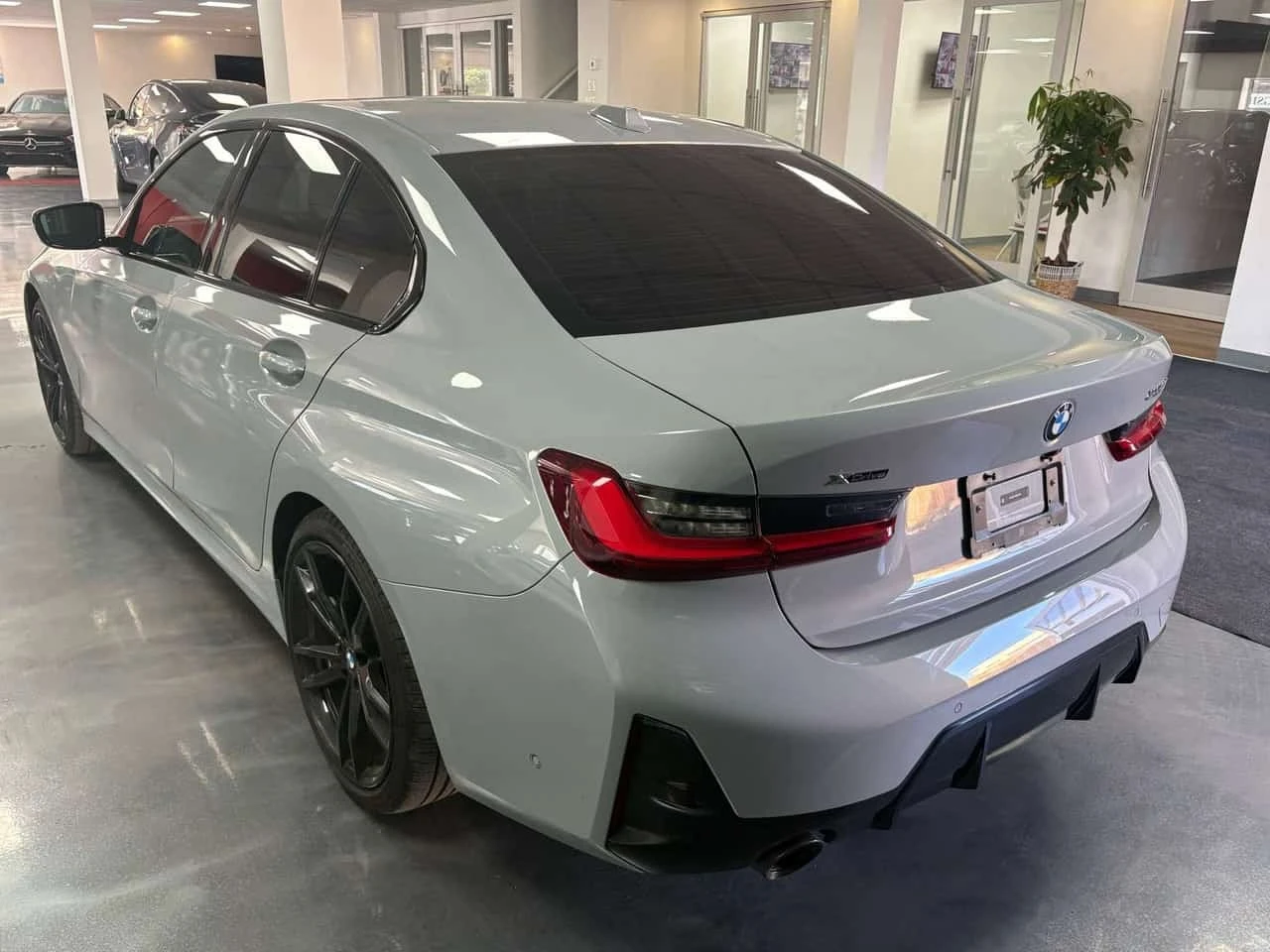 BMW 330 330i xDrive * M SPORT * CARFAX *  | Mobile.bg � ����������� 7