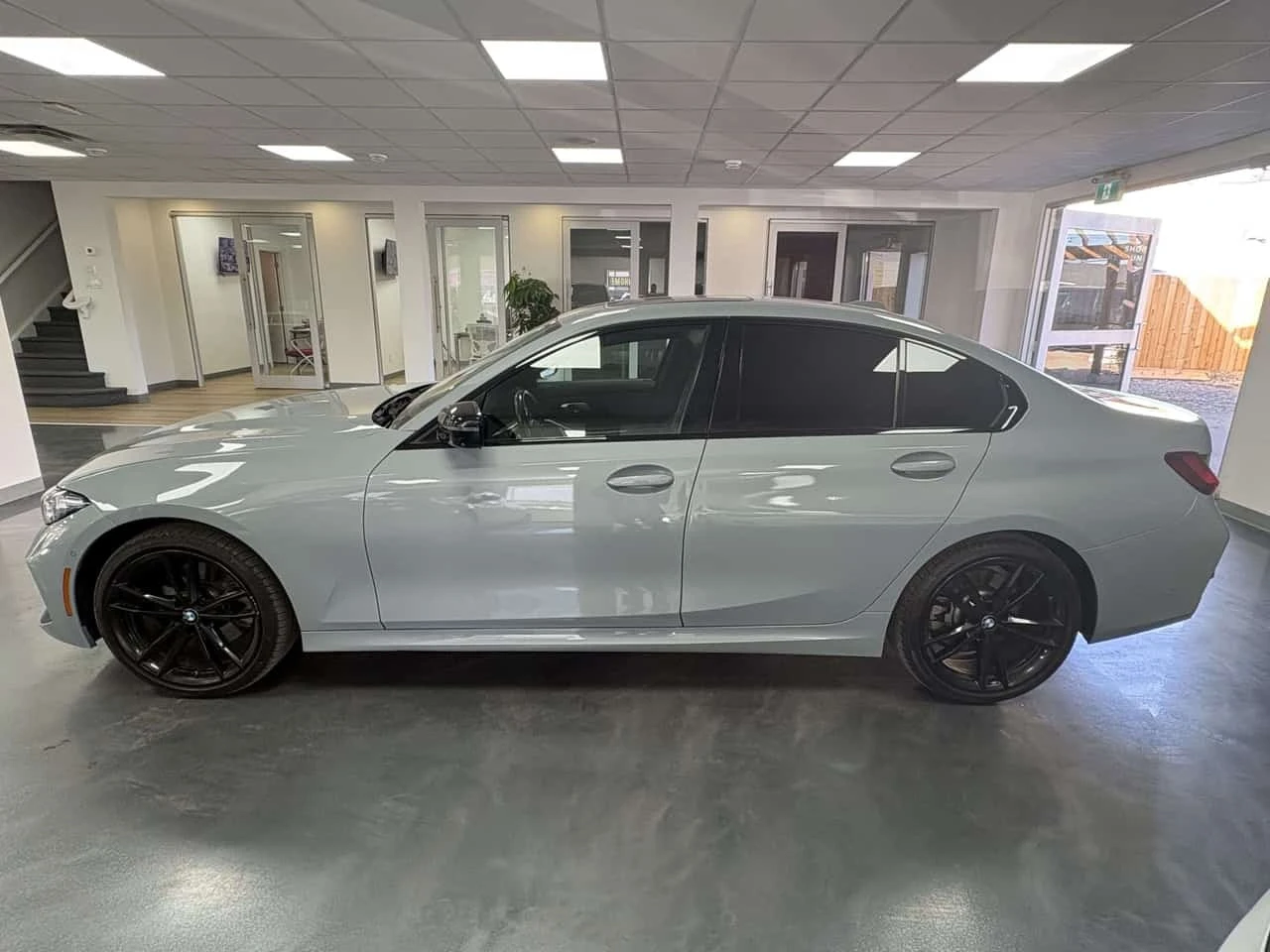 BMW 330 330i xDrive * M SPORT * CARFAX *  | Mobile.bg � ����������� 9