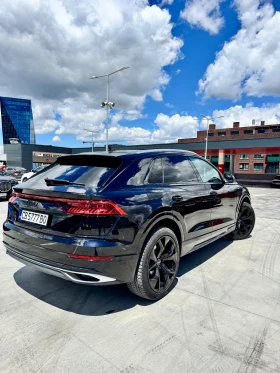 Audi Q8 55TSFI/22цола/Пано/S-line/360/обдух/кей-лес - 75200 лв. - 14505515 6