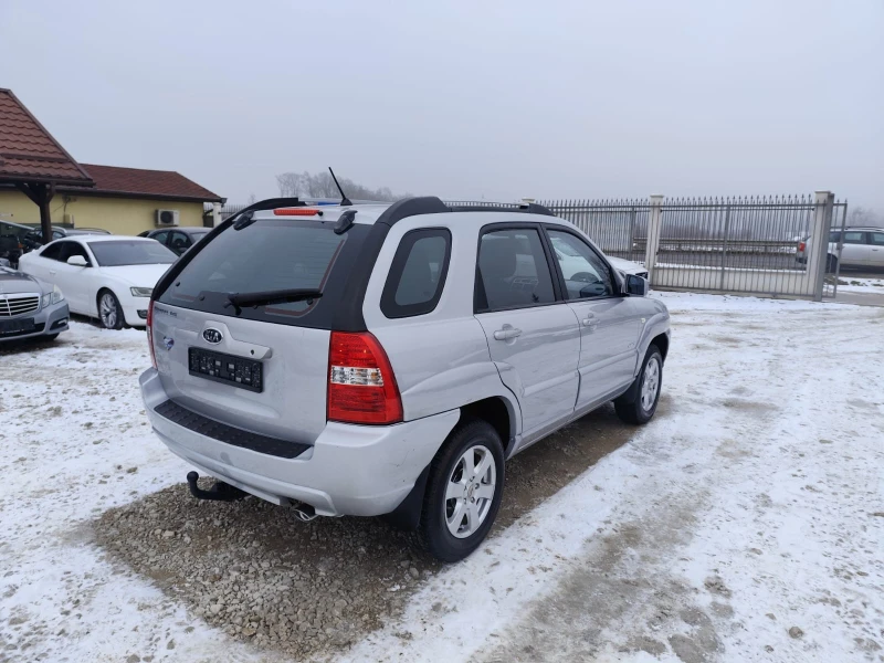 Kia Sportage 2.0 бензин 4х4, снимка 5 - Автомобили и джипове - 53211612