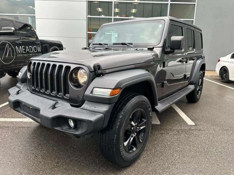Jeep Wrangler * CLEAN CARFAX | DIESEL | 3.0L V6 | PREMIUM SOUND., снимка 3 - Автомобили и джипове - 53529014