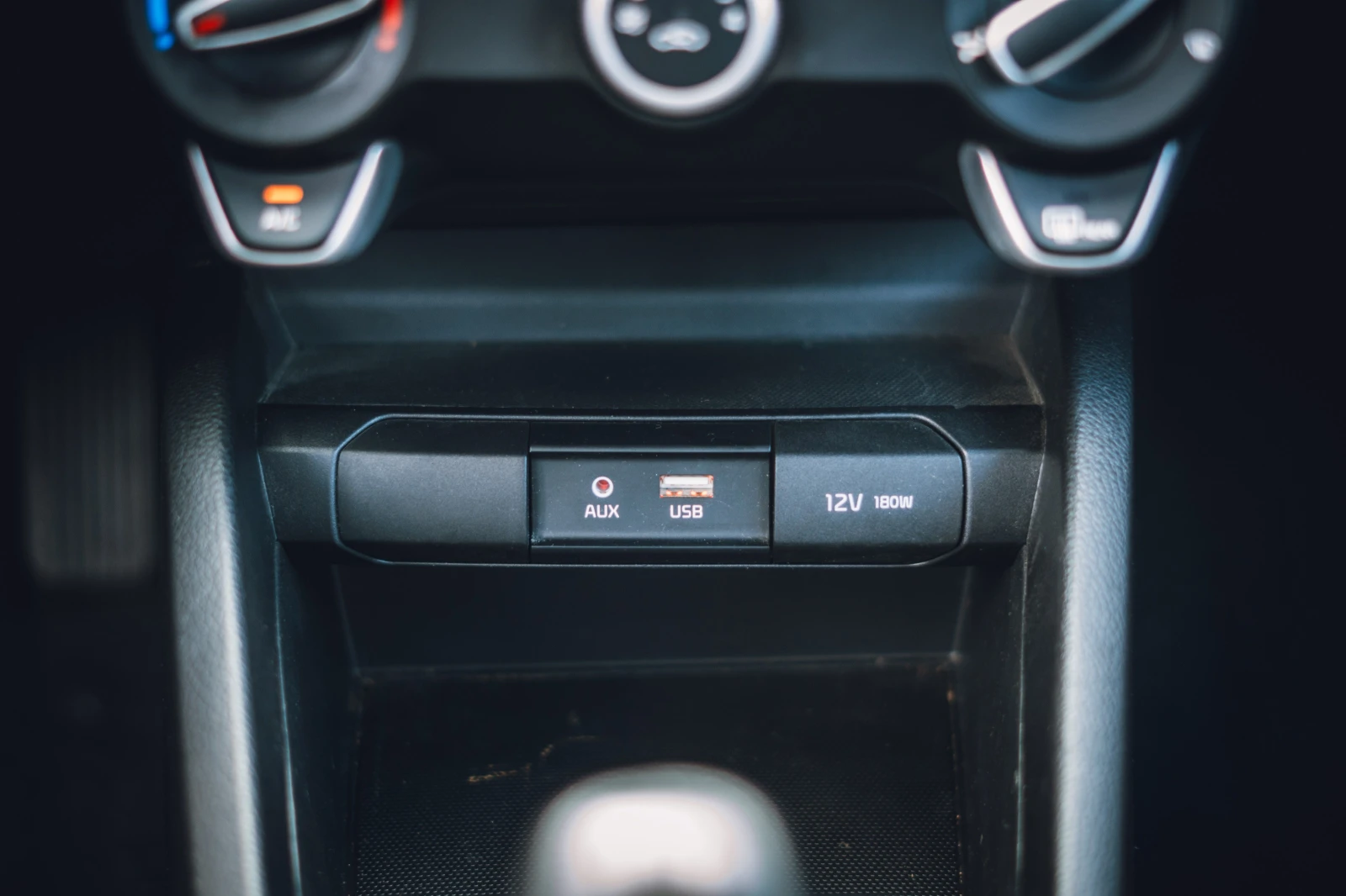 Kia Stonic 1.4 | Mobile.bg   15