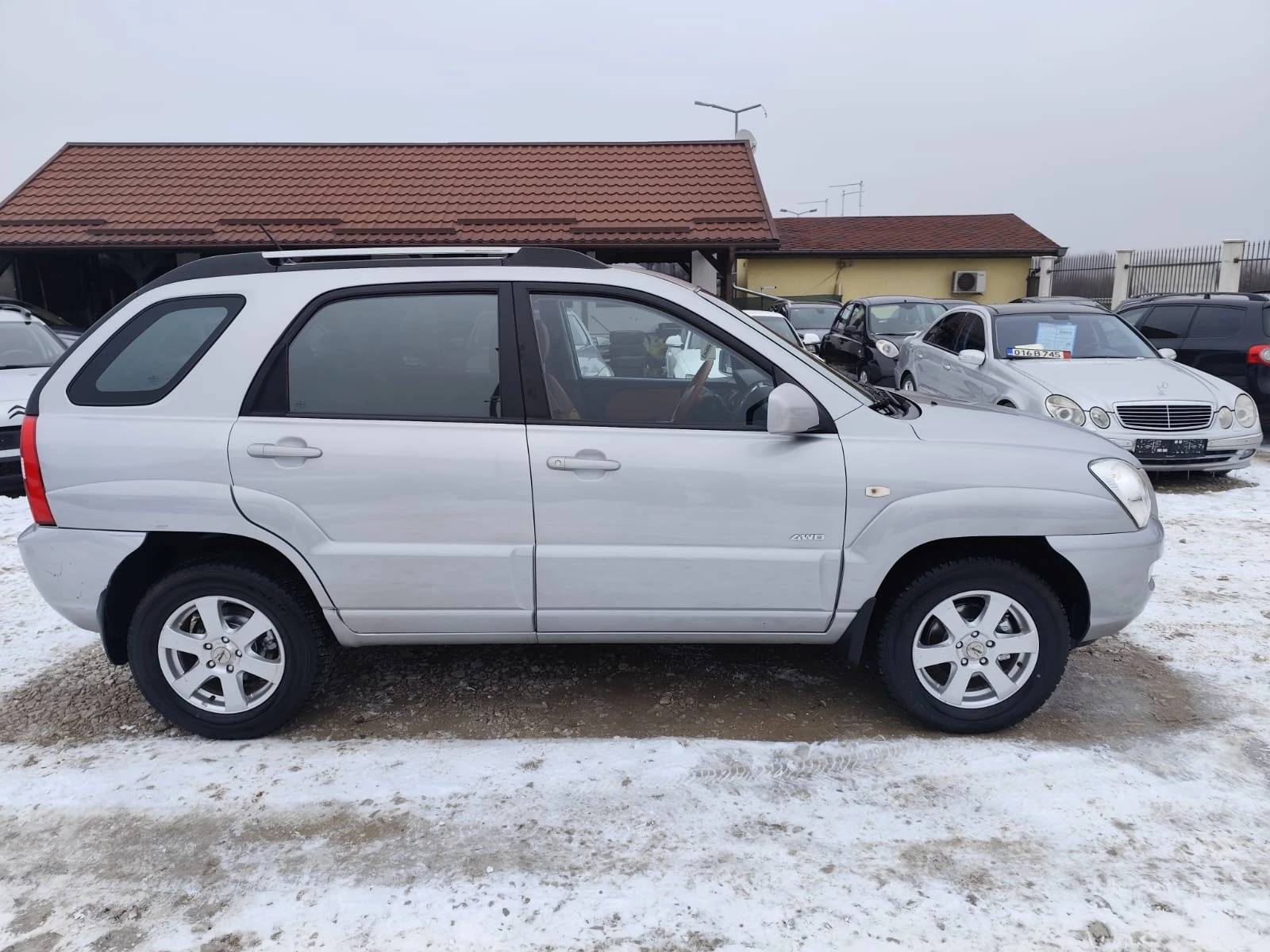 Kia Sportage 2.0 ������ 4�4 | Mobile.bg � ����������� 4