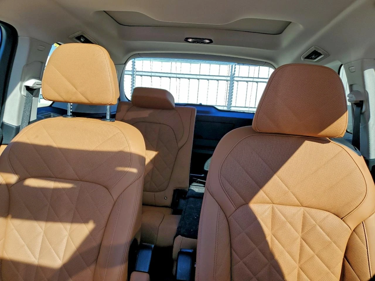 BMW X7 XDRIVE40I / DISTRONIC / ОБДУХ / 6 МЕСТА / HARMAN   - изображение 10