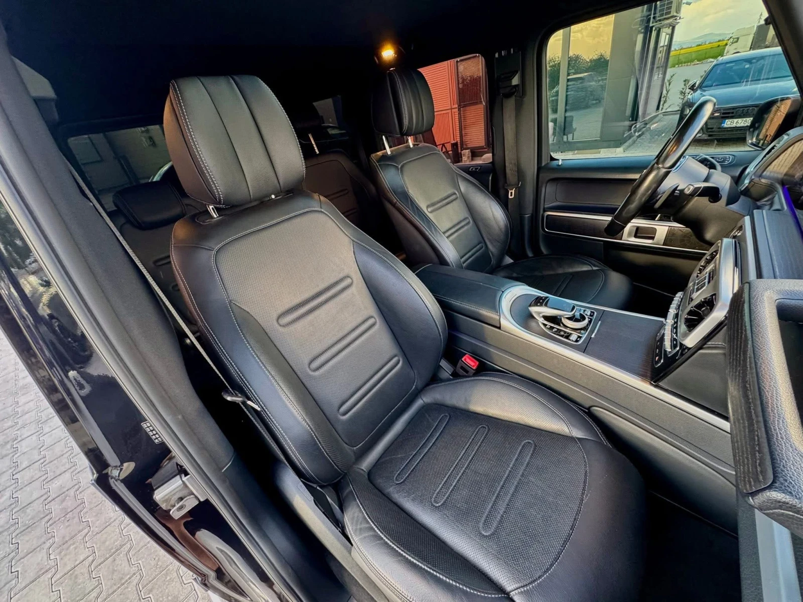 Mercedes-Benz G 350 FULL AMG* MULTIBEAM LED* 360* СОБСТВЕН ЛИЗИНГ, снимка 16 - Автомобили и джипове - 54622893