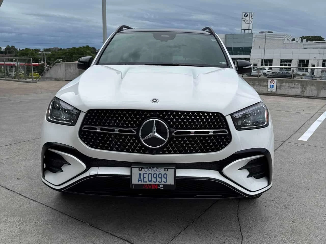 Mercedes-Benz GLE 350 BURMESTER/ОБДУХВАНЕ/ПАНОРАМА/360/HUD, снимка 2 - Автомобили и джипове - 55006250