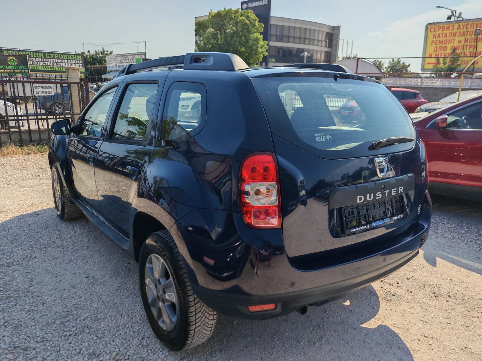 Dacia Duster 1.6i Газ/Бензин , снимка 5 - Автомобили и джипове - 55170805