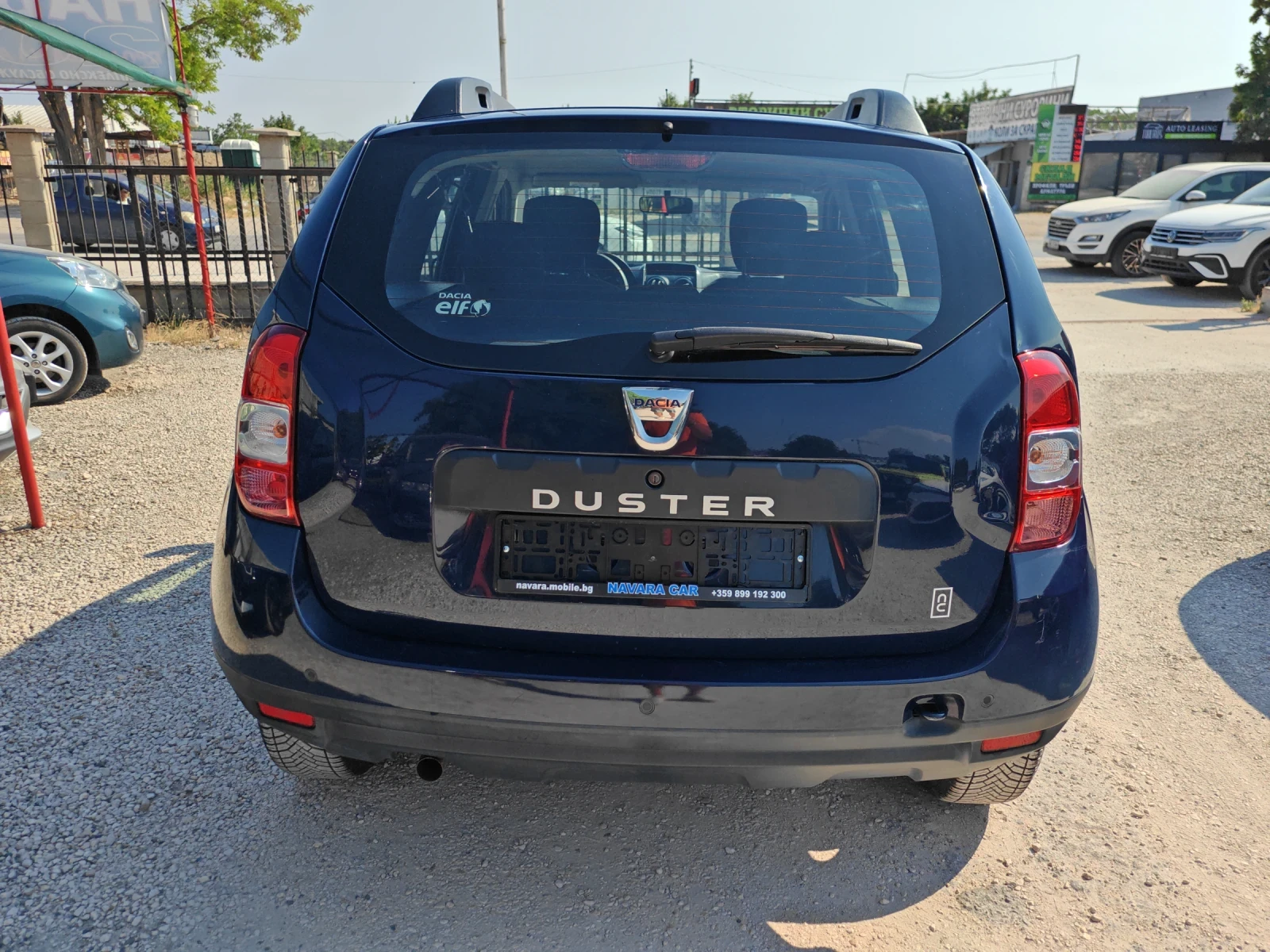 Dacia Duster 1.6i Газ/Бензин , снимка 6 - Автомобили и джипове - 55170805