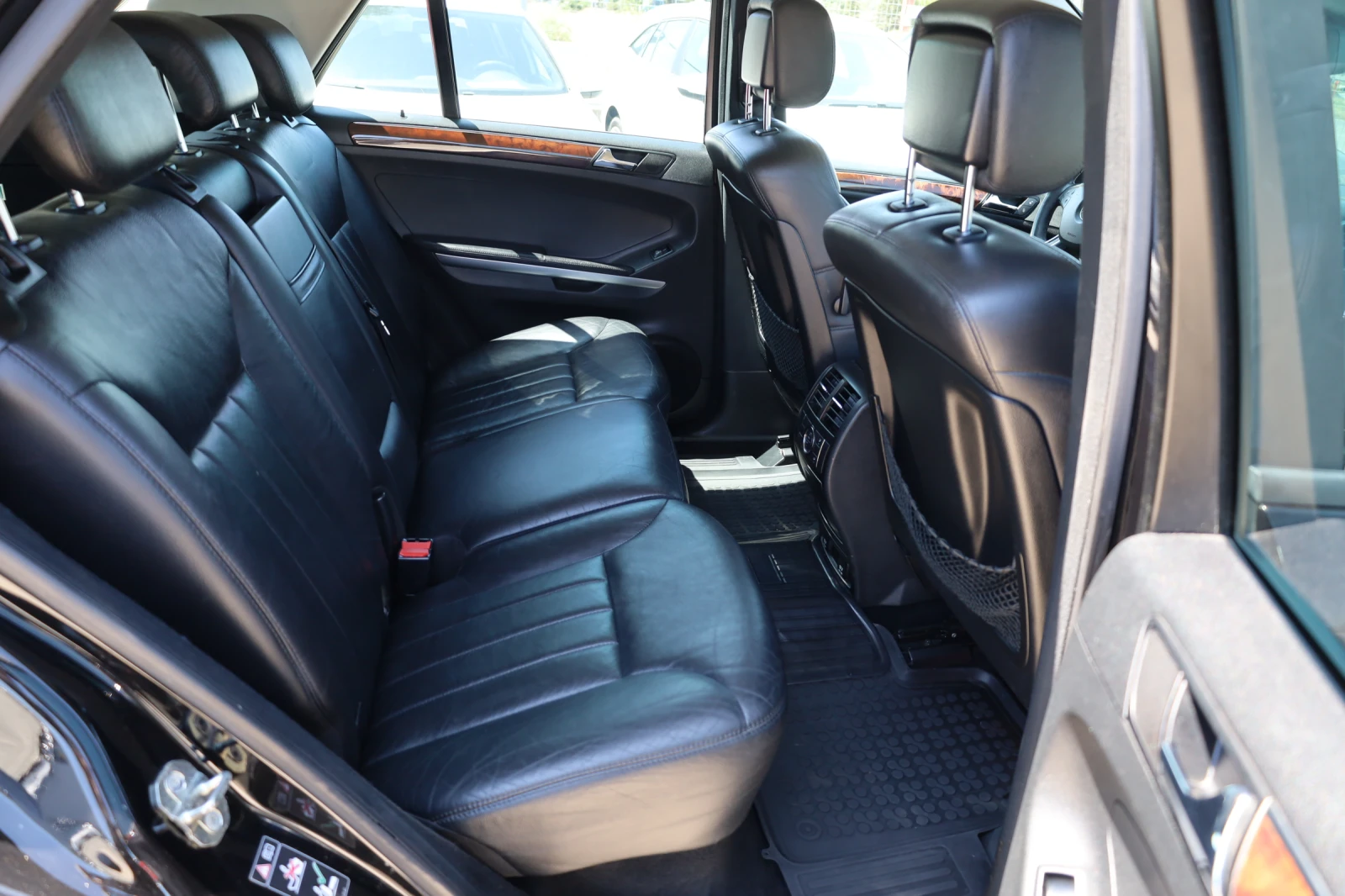 Mercedes-Benz ML 280 3.0 CDI, снимка 13 - Автомобили и джипове - 55361823