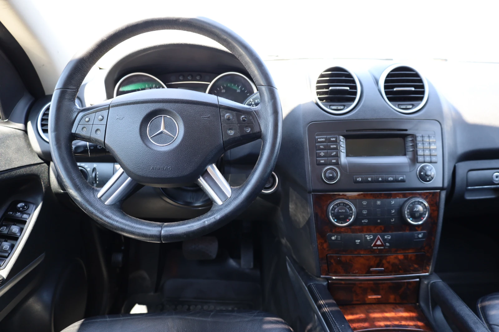Mercedes-Benz ML 280 3.0 CDI, снимка 8 - Автомобили и джипове - 55361823
