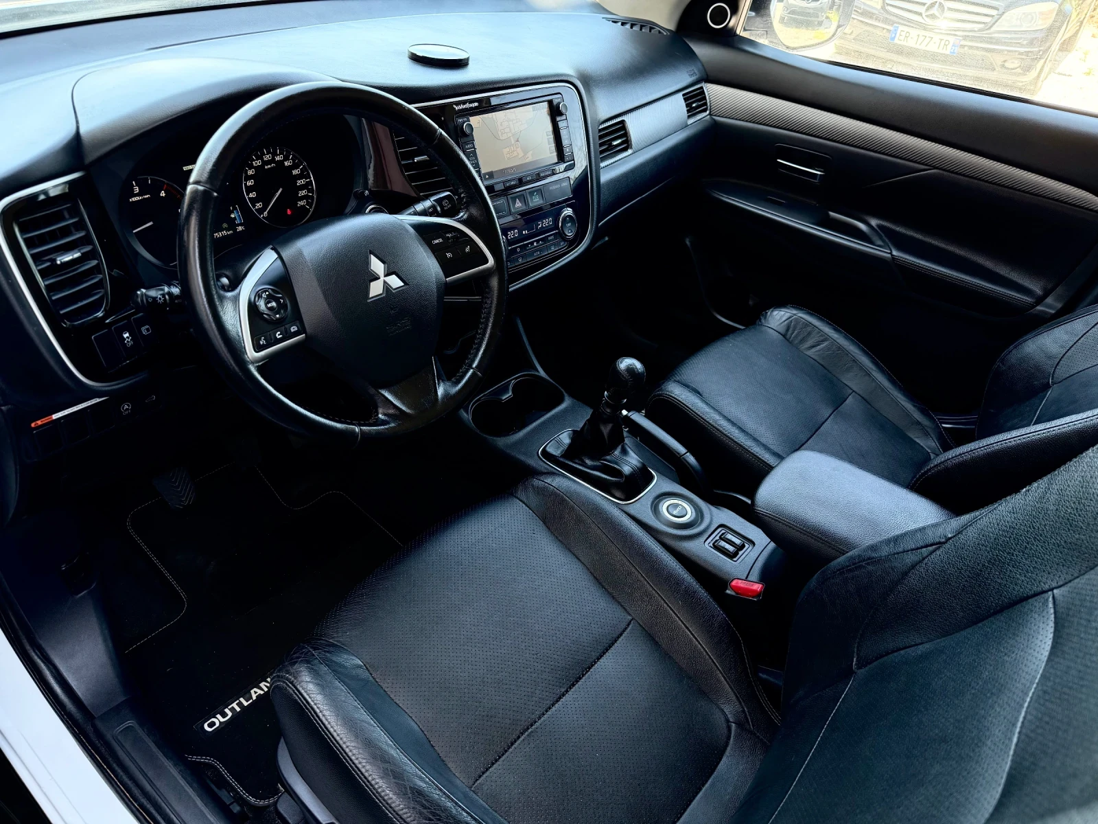 Mitsubishi Outlander 2.2DID-FULL-KEYLESS-4x4-7�����-����-���� | Mobile.bg � ����������� 11