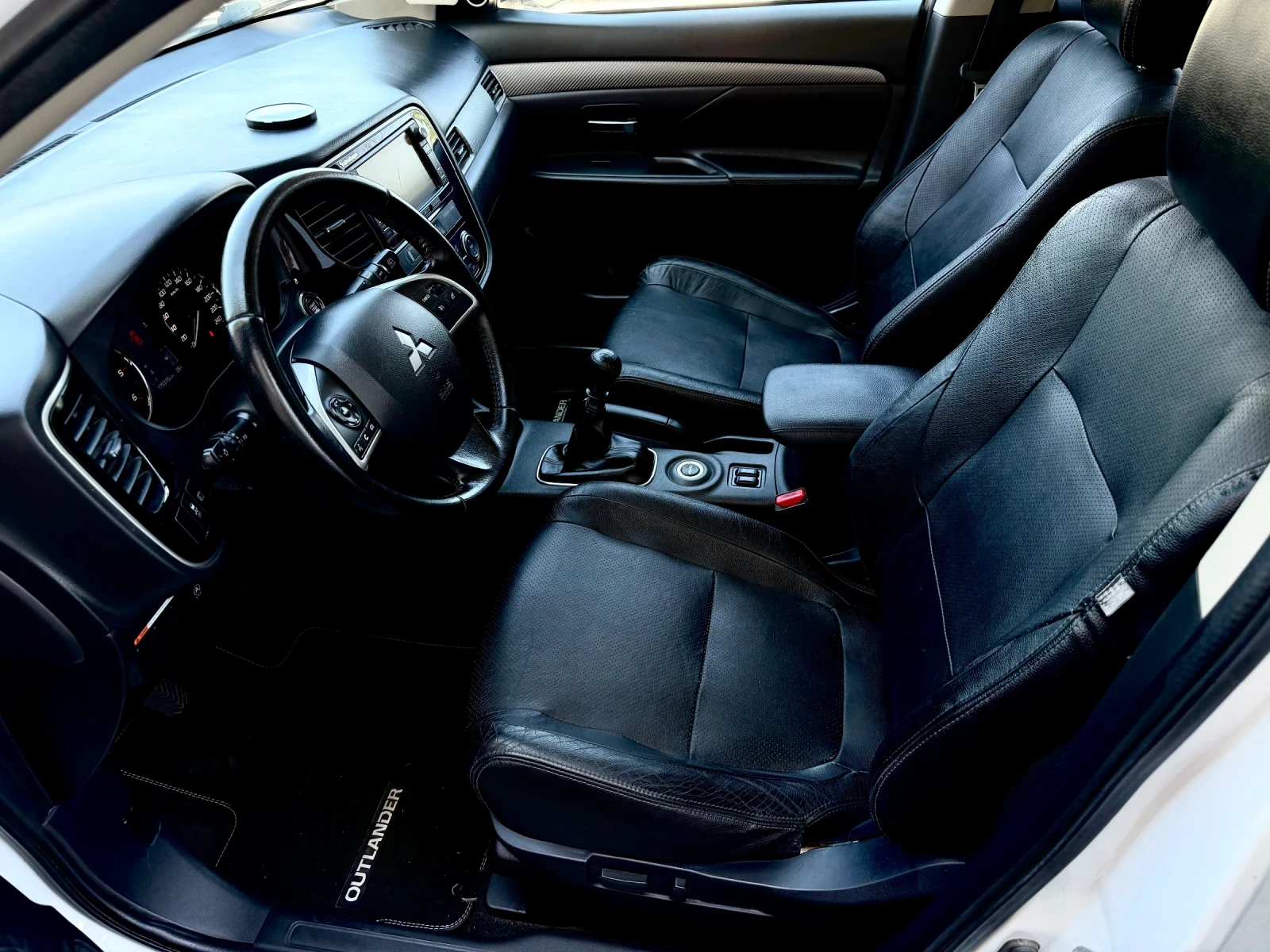 Mitsubishi Outlander 2.2DID-FULL-KEYLESS-4x4-7�����-����-���� | Mobile.bg � ����������� 10