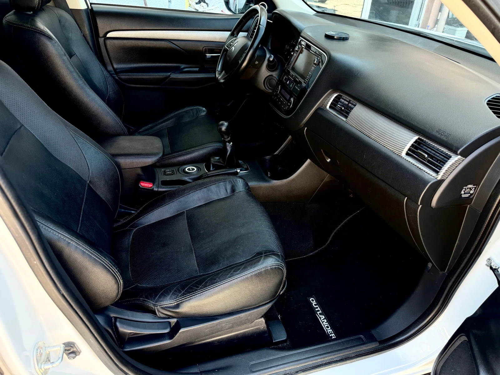Mitsubishi Outlander 2.2DID-FULL-KEYLESS-4x4-7�����-����-���� | Mobile.bg � ����������� 14