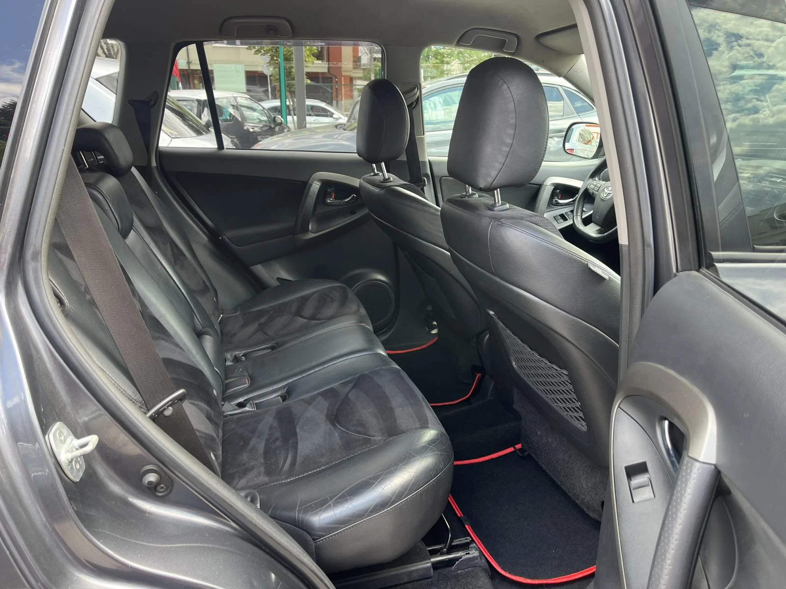 Toyota Rav4 2.2 DISEL | Mobile.bg � ����������� 10