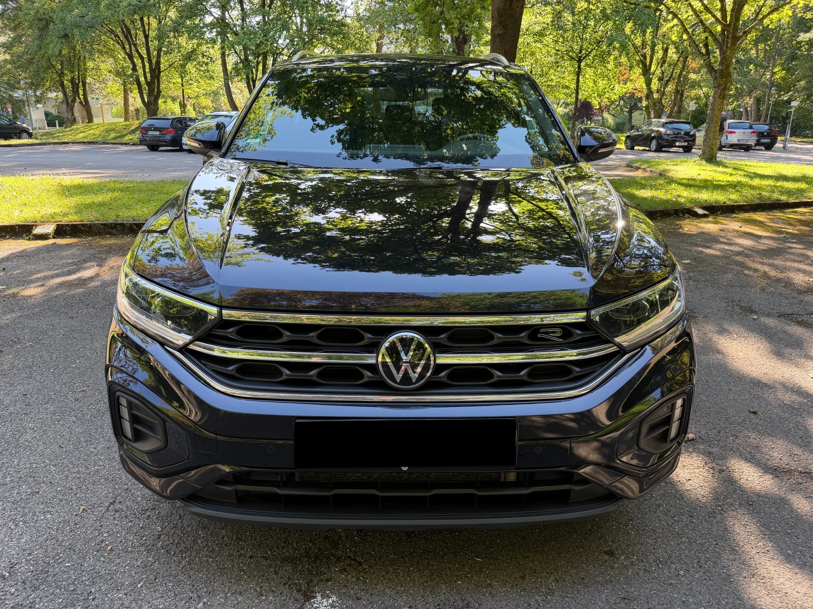 VW T-Roc 2.0 TDI R-Line, снимка 2 - Автомобили и джипове - 56341177