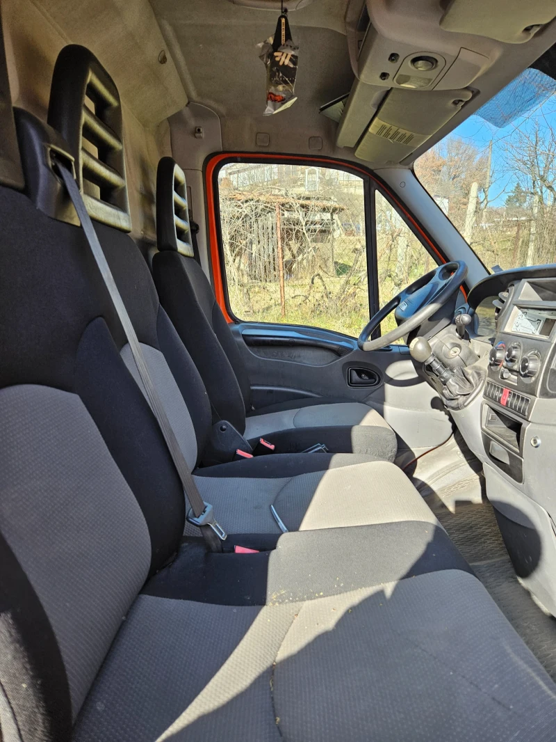 Iveco Daily 35S14G Метан, снимка 7 - Бусове и автобуси - 48898919