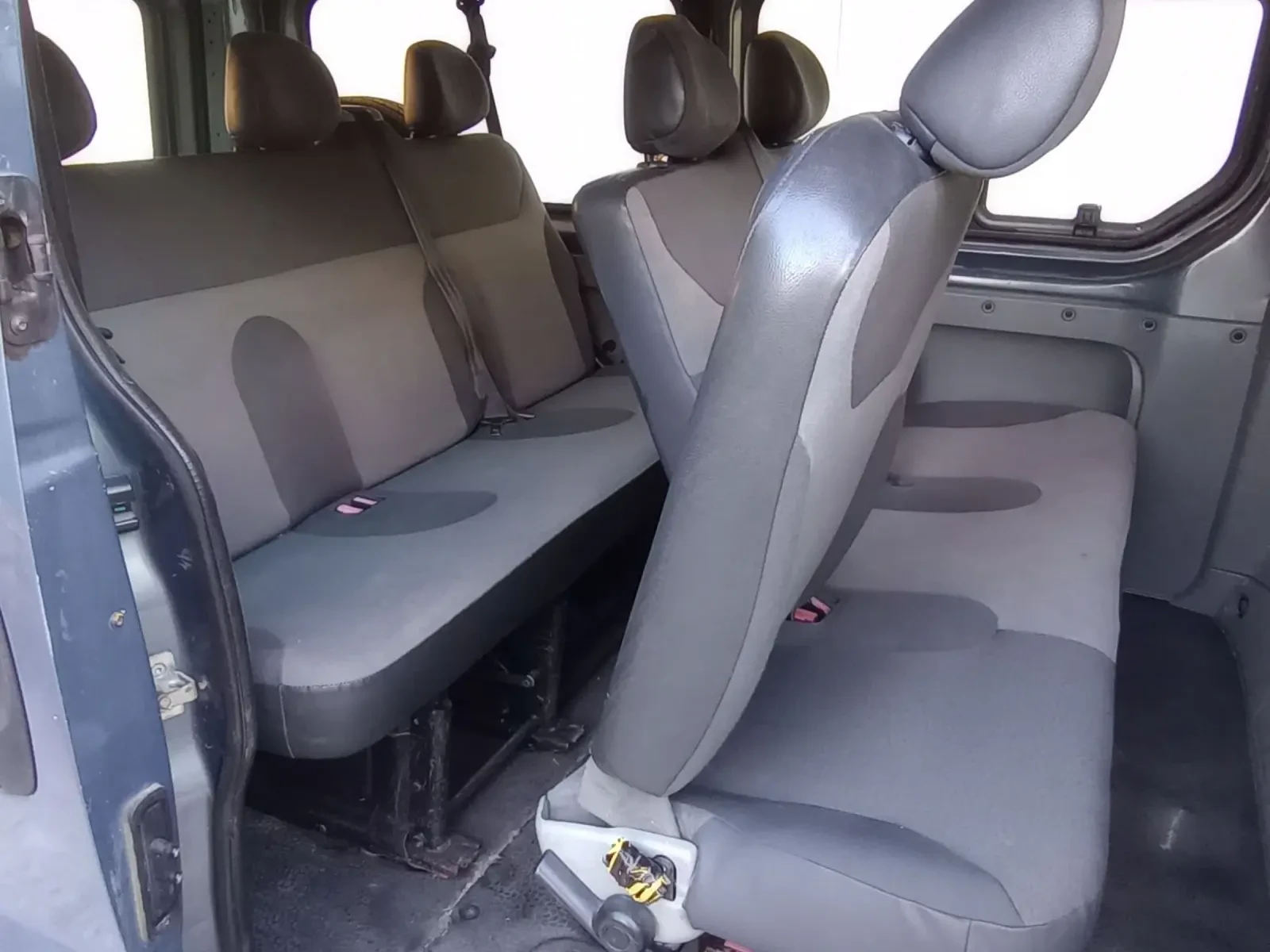 Renault Trafic 2.0CDTI/115k./8+ 1, снимка 2 - Бусове и автобуси - 54813114