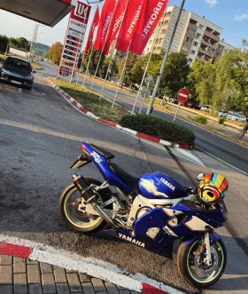  Yamaha YZF-R6