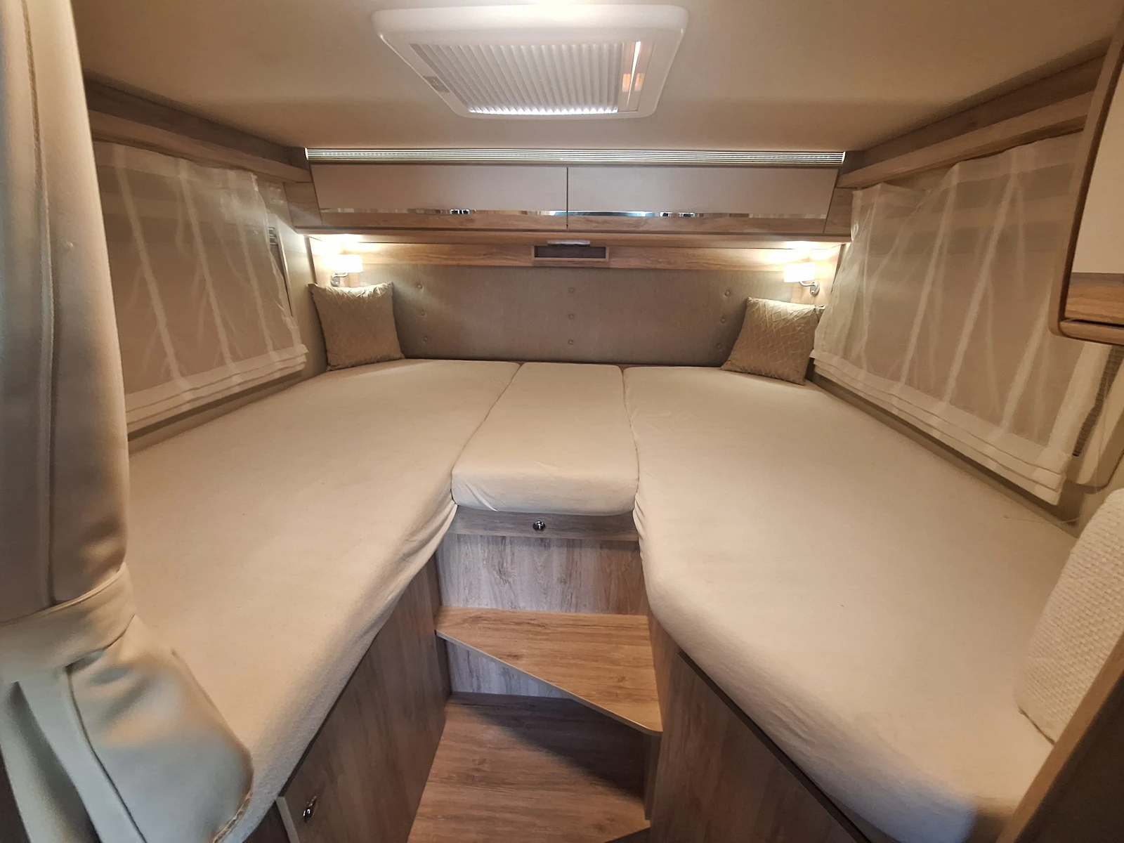 Кемпер Euramobil Profila RS, снимка 6 - Каравани и кемпери - 54339186