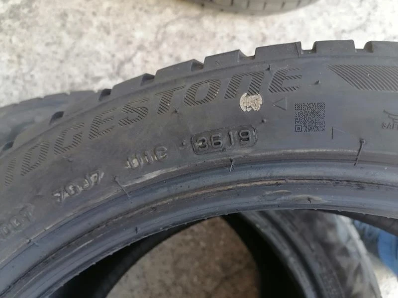 Гуми Зимни 225/45R18, снимка 8 - Гуми и джанти - 29600266