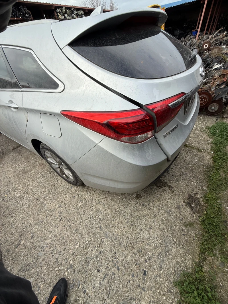 Hyundai I40 1.7 crdi , снимка 3 - Автомобили и джипове - 37985553