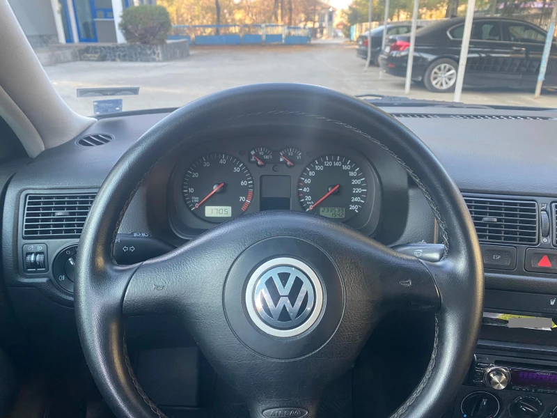 VW Golf, снимка 11 - Автомобили и джипове - 47839399