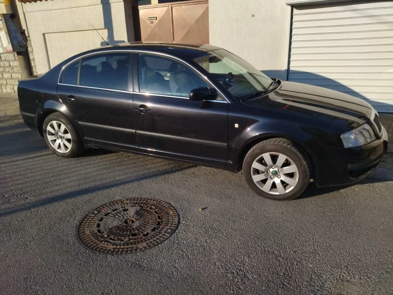 Skoda Superb, снимка 7 - Автомобили и джипове - 48096695