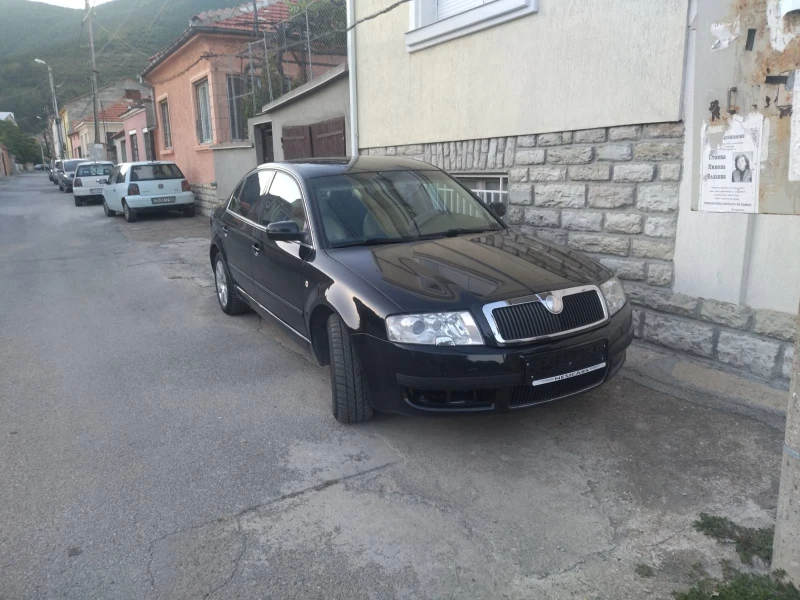 Skoda Superb, снимка 1 - Автомобили и джипове - 48096695