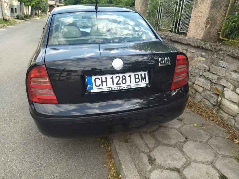 Skoda Superb, снимка 5 - Автомобили и джипове - 48096695