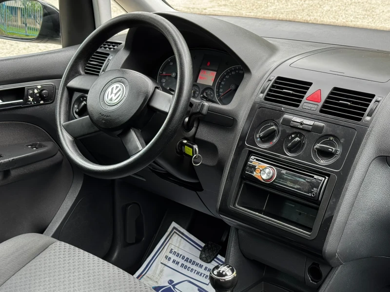VW Touran 1.9TDI/ИТАЛИЯ, снимка 13 - Автомобили и джипове - 50347156
