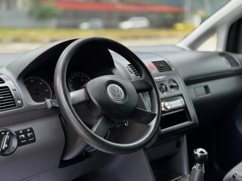 VW Touran 1.9TDI/ИТАЛИЯ, снимка 11 - Автомобили и джипове - 50347156