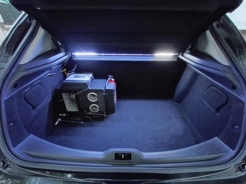 Renault Megane 3, снимка 2 - Автомобили и джипове - 51201867