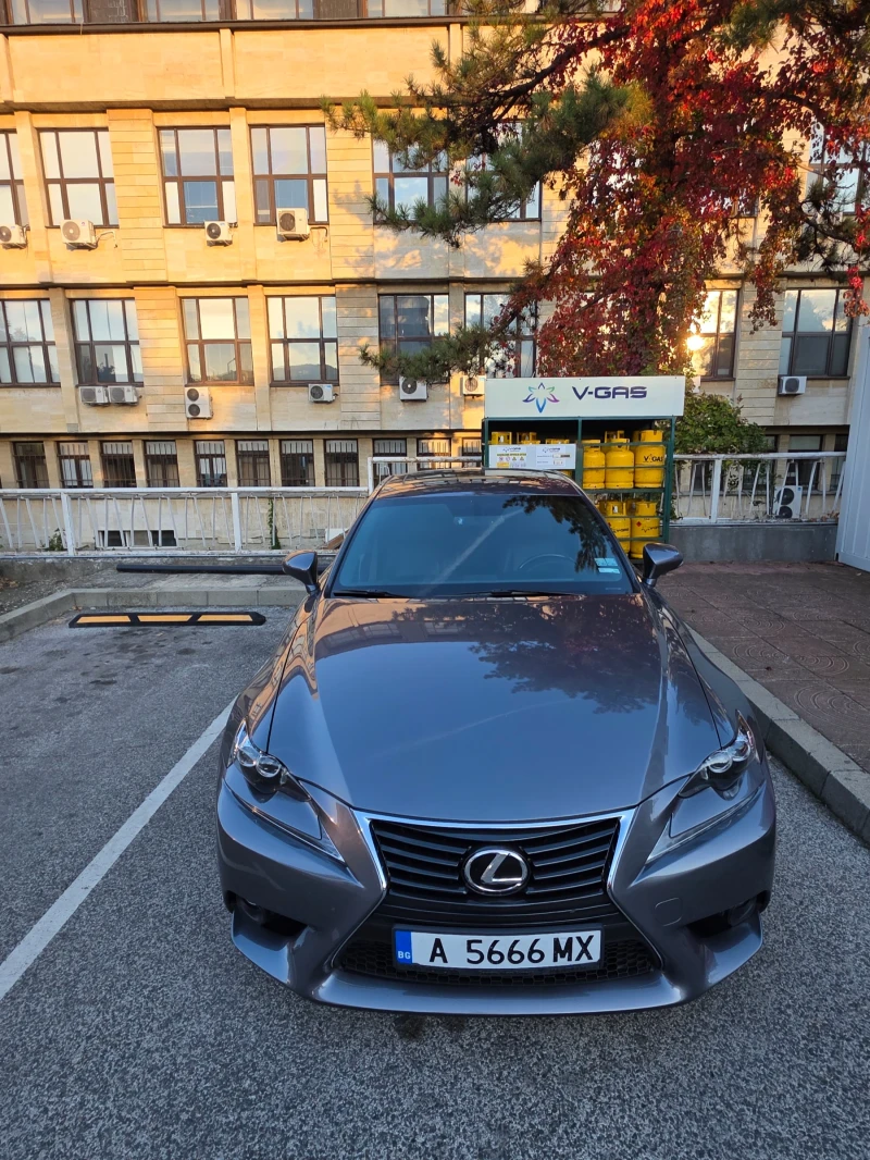 Lexus IS 250, снимка 2 - Автомобили и джипове - 52206558