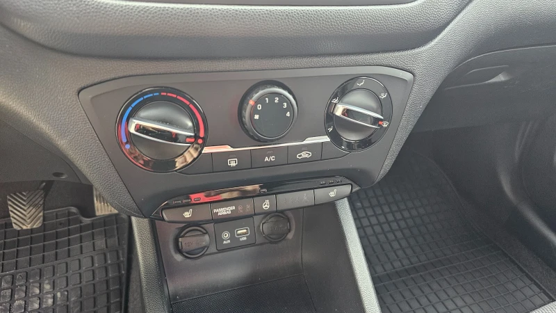 Hyundai I20 1.0 T-GDI, снимка 14 - Автомобили и джипове - 52482075